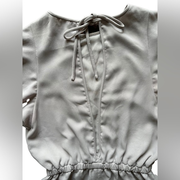 Wilfred Aritzia Fleurette Romper Jumpsuit in Pale Sandy Beige. Size Small - Picture 5 of 8